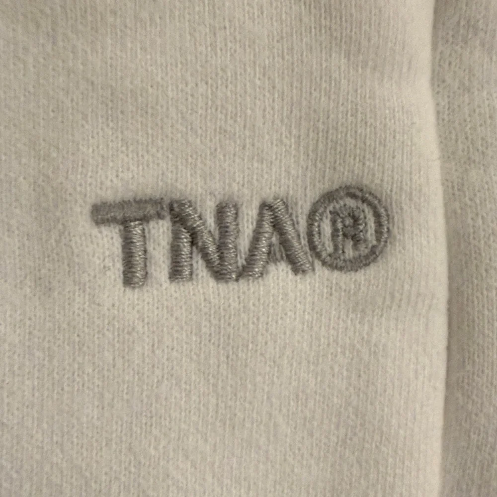 ARITZIA TNA Cozy Fleece Sweatpants in White - Picture 4 of 4